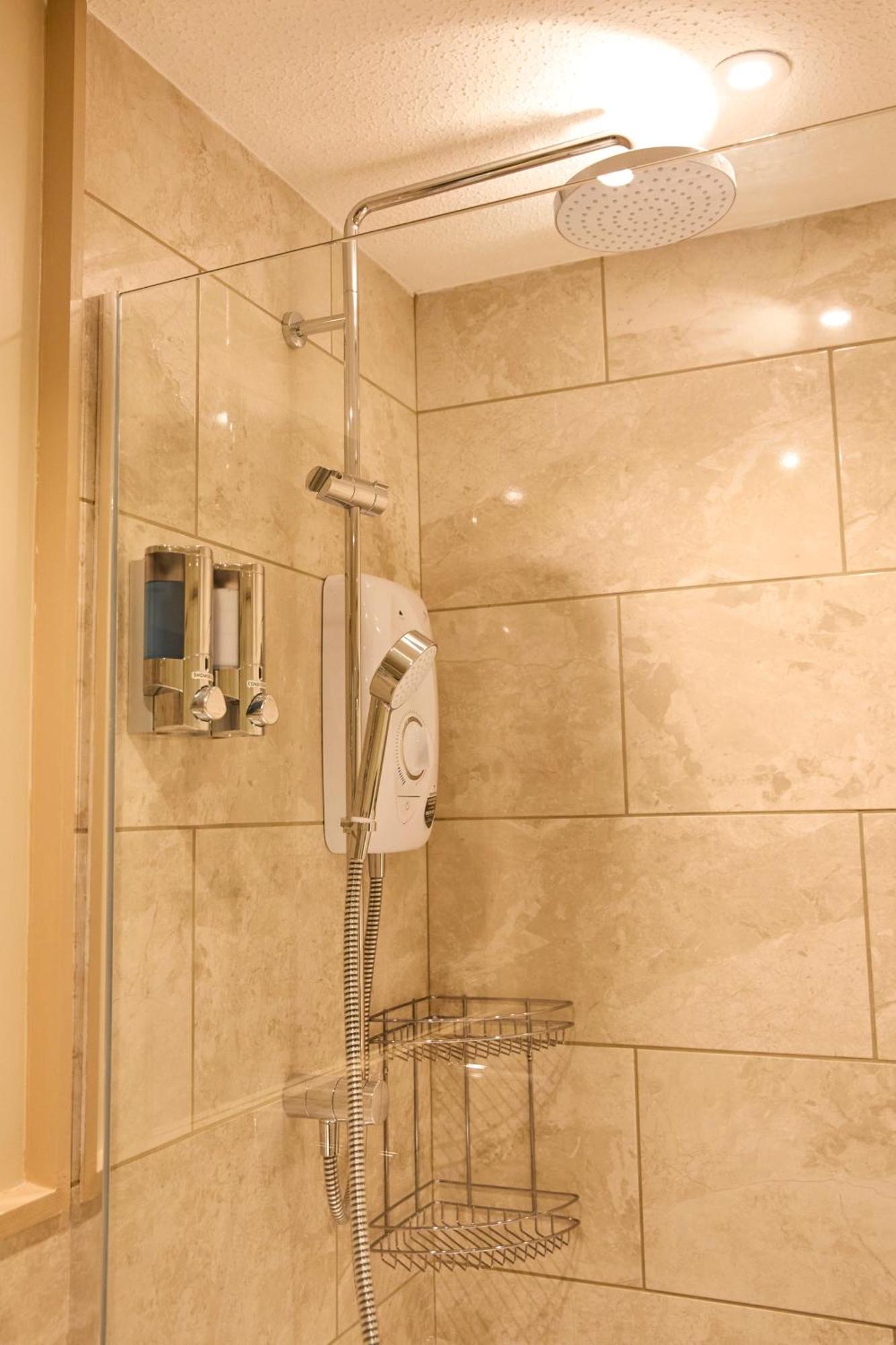 Hunters Lodge Inn Тотнес Экстерьер фото